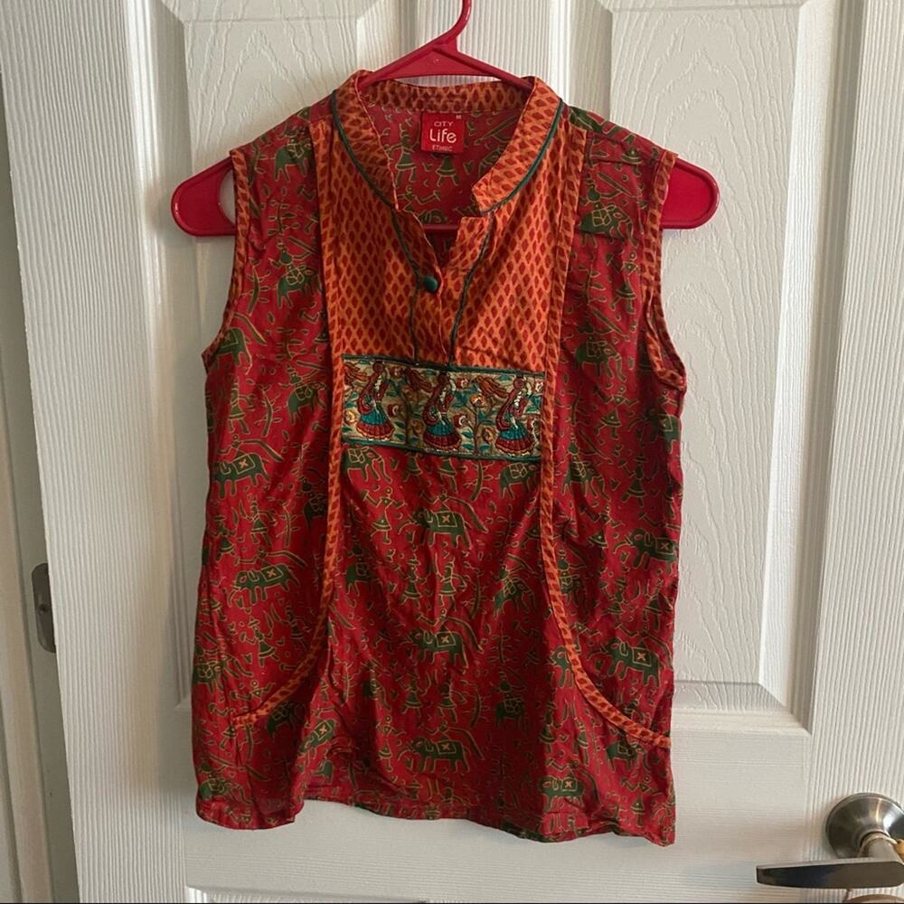 City Life Ethnic Tribal Print Sleeveless Top Women's Size Medium Red Orange